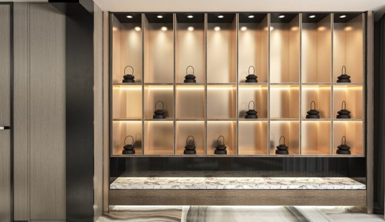 Wardrobe Accessories 2025: Must-Have Add-Ons for a Stylish and Organized Closet